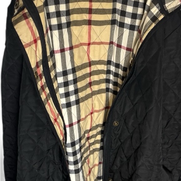 Classic Quilted Jacket – Made in England – Size M - Picture 6 of 7